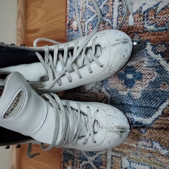 Riedell skates - Picture 2 of 3